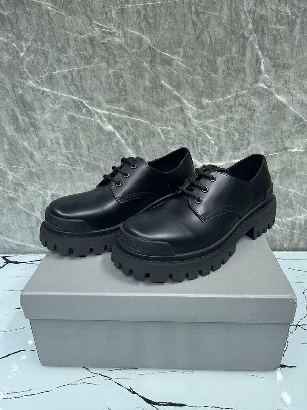 Balenciaga Men's Shoes 200